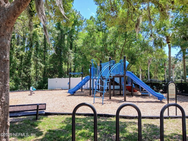 Building Photo - 1723 Forest Lake Cir W