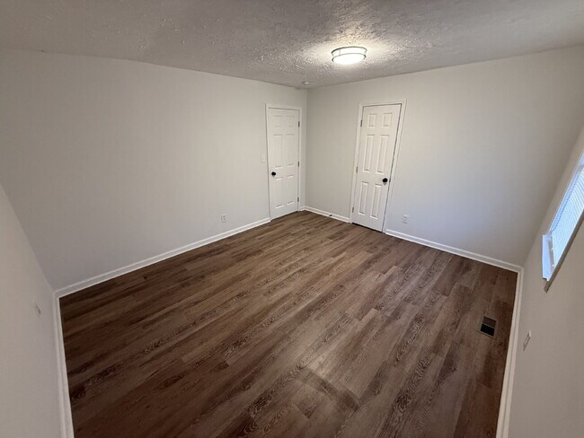 Building Photo - **Spacious 4-Bedroom Home with Modern Comforts in Decatur, GA**