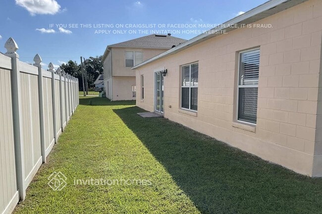 Building Photo - 627 Koala Ct