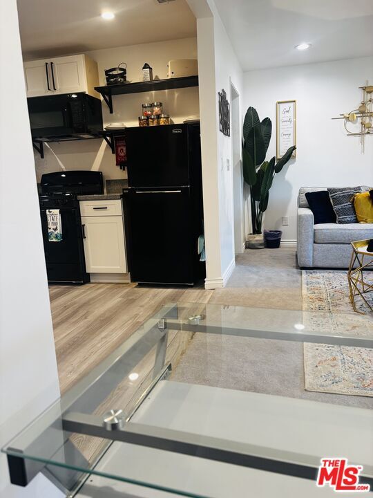 Building Photo - 1377 Sultana