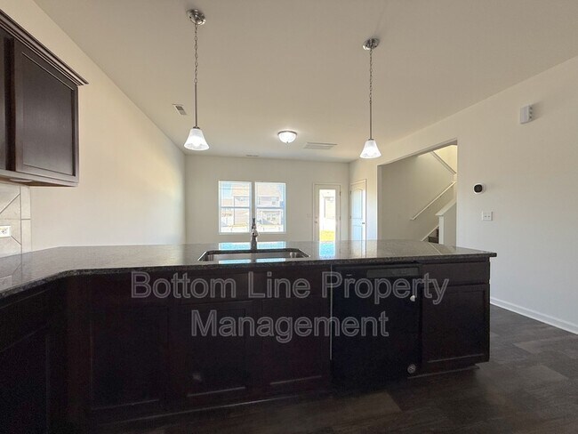 Building Photo - 523 Contentment Dr