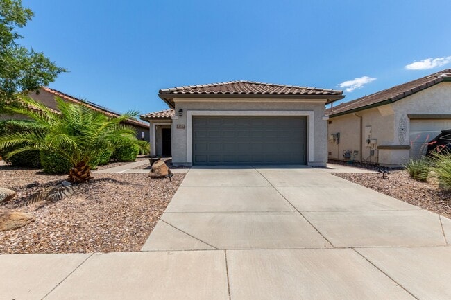 Primary Photo - Modern Desert Retreat in Anthem at Merrill...