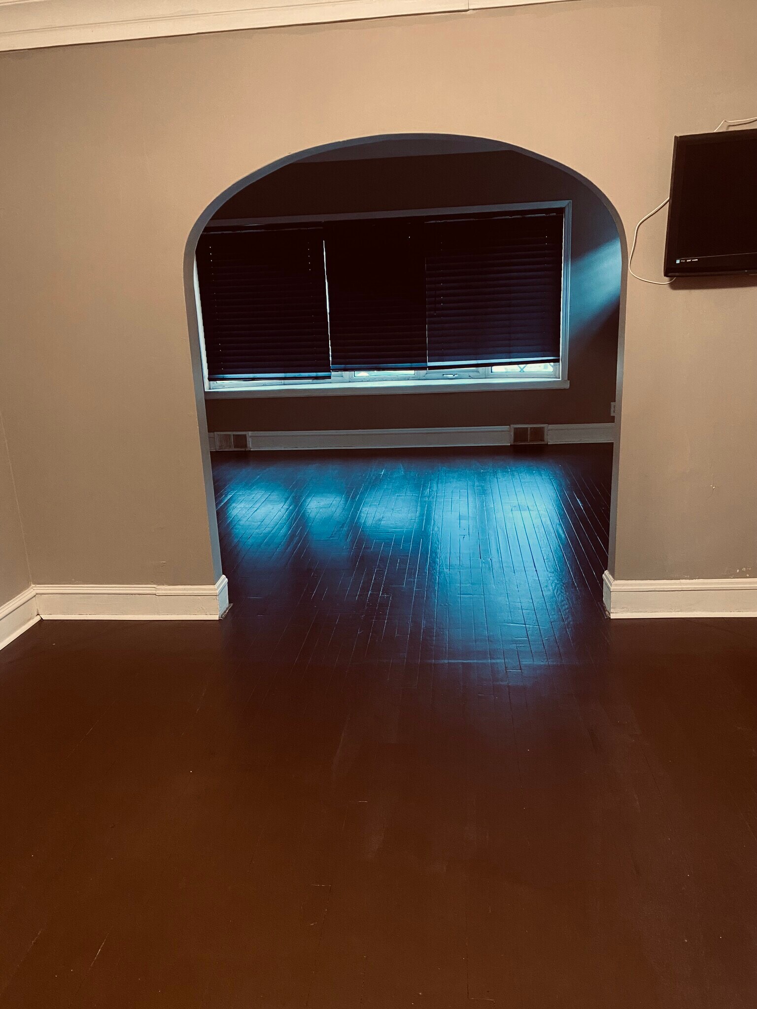 Building Photo - 1236 S 14th Ave