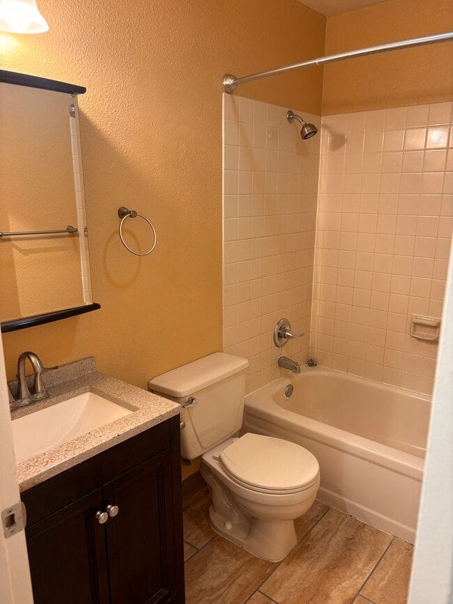 Building Photo - South Anchorage 2 Bed/1 Bath Condo!