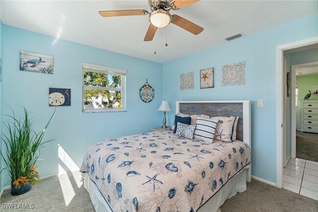 Building Photo - 11 2nd St