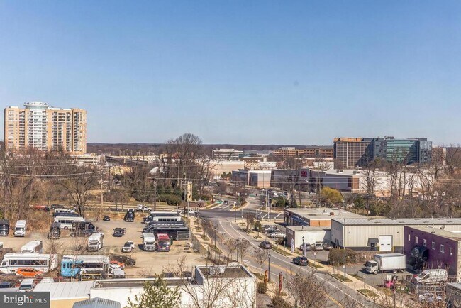 Building Photo - 11801 Rockville Pike