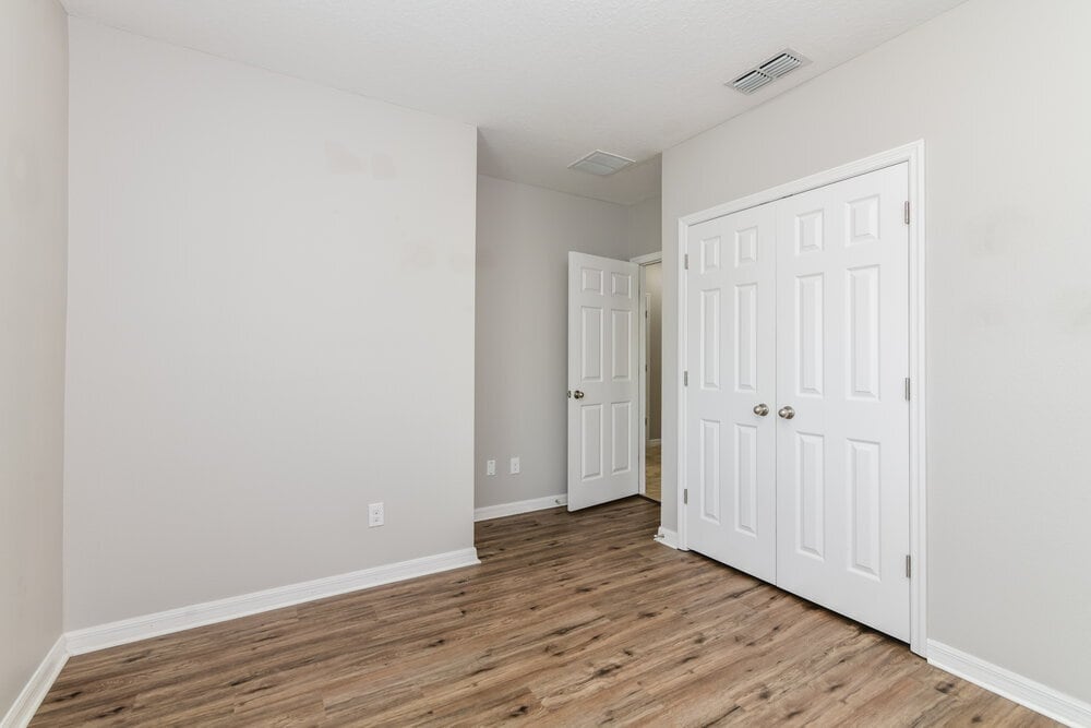 Building Photo - 346 Vitoria Rd