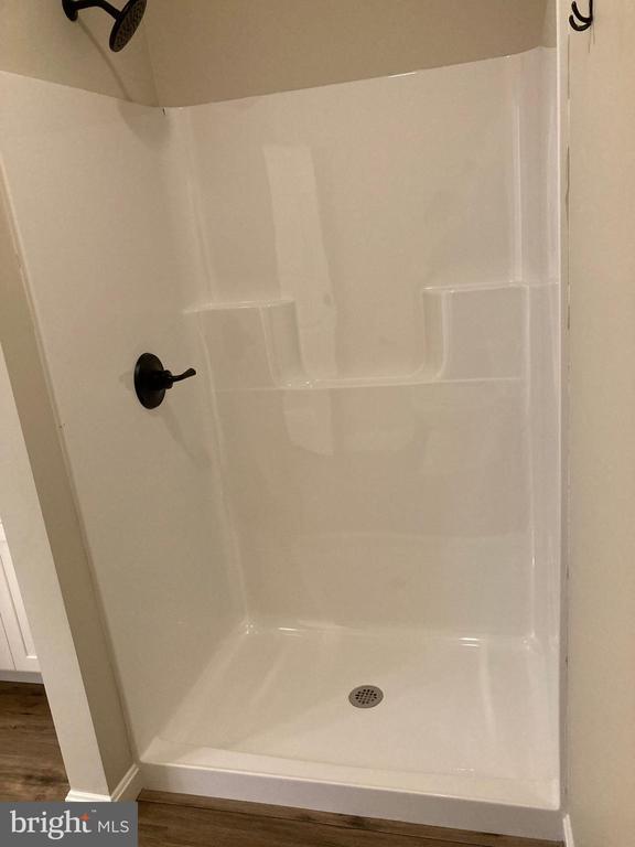 Building Photo - 376 E Main St