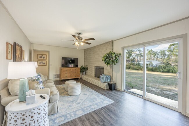 Building Photo - 523 Pitt Moore Rd