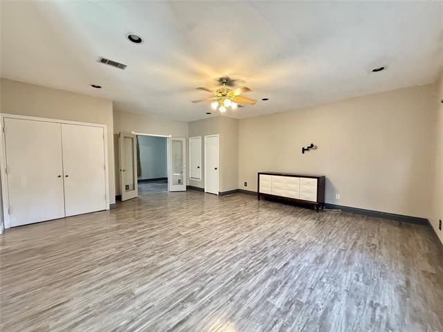 Building Photo - 2301 Mapleleaf Ln