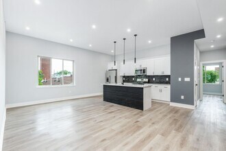 Building Photo - Brand New 2 Bedroom Apartment in Modern Bu...