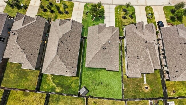 Building Photo - 3221 Climbing Gardens Ct