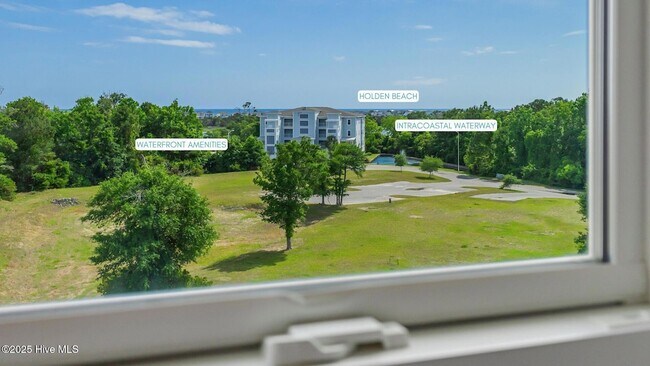 Building Photo - 2272 Dolphin Shores Dr SW