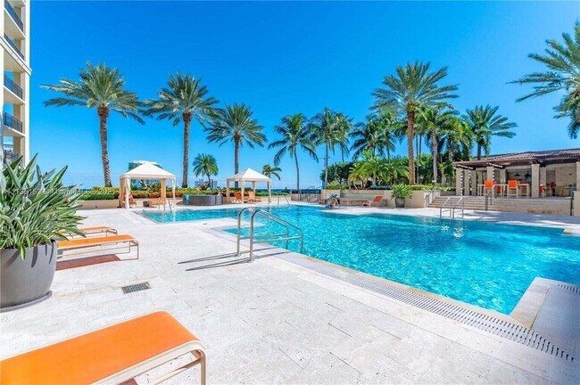 Building Photo - 550 Okeechobee Blvd