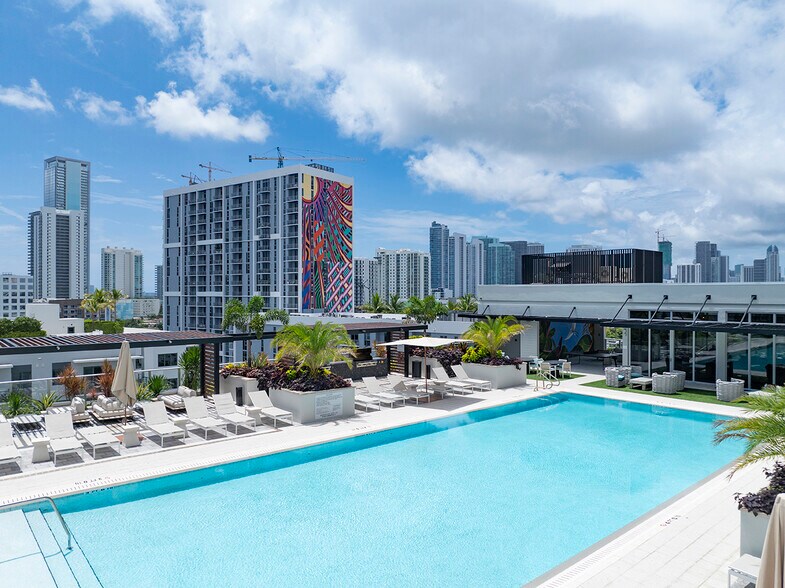 Building Photo - Cortland Midtown Miami