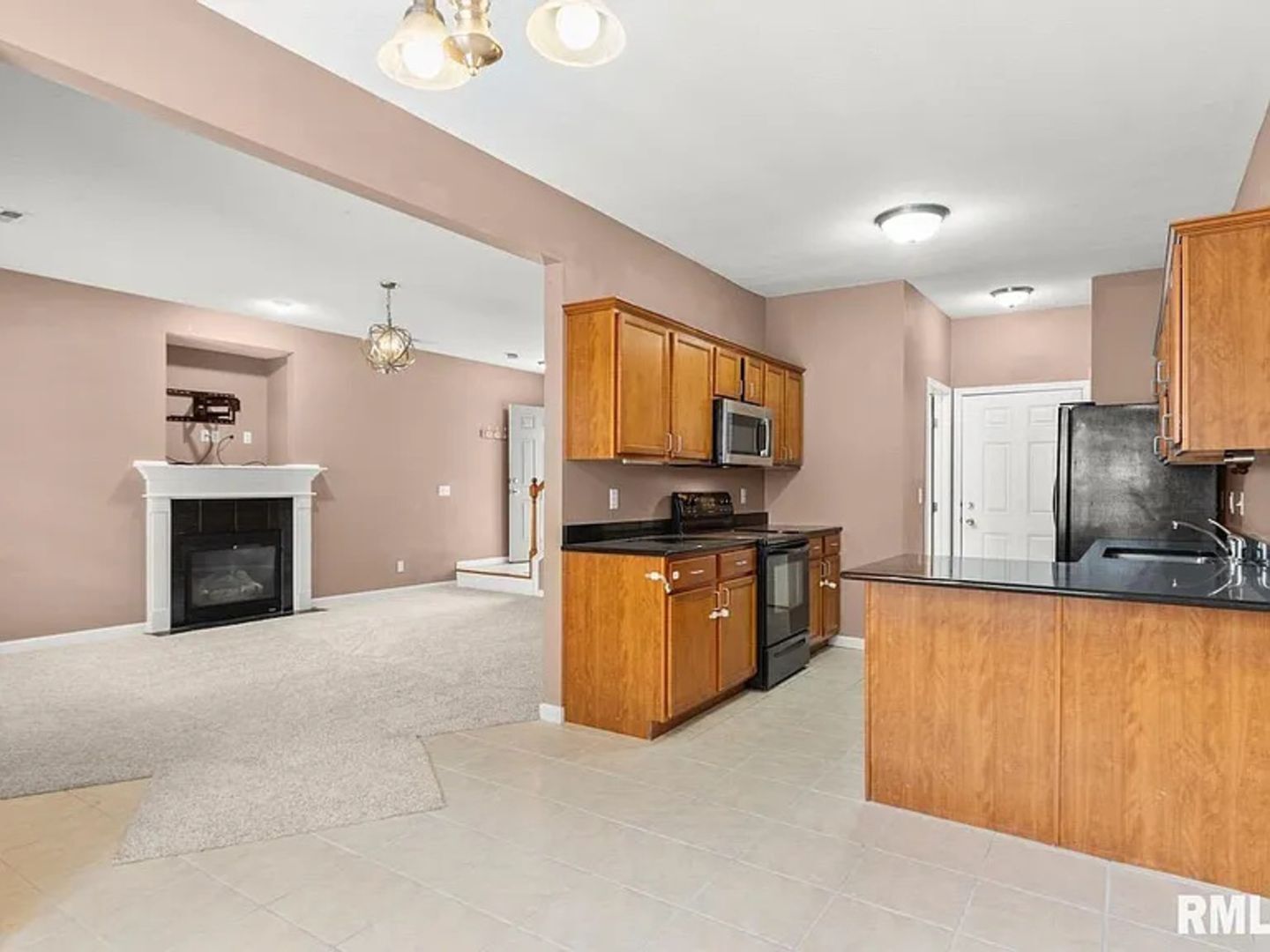 Building Photo - 11217 North Oakwood Drive