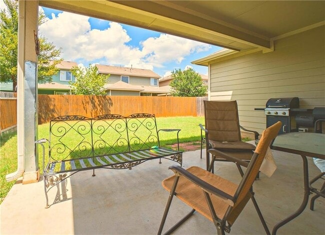 Building Photo - 10504 Wylie Dr