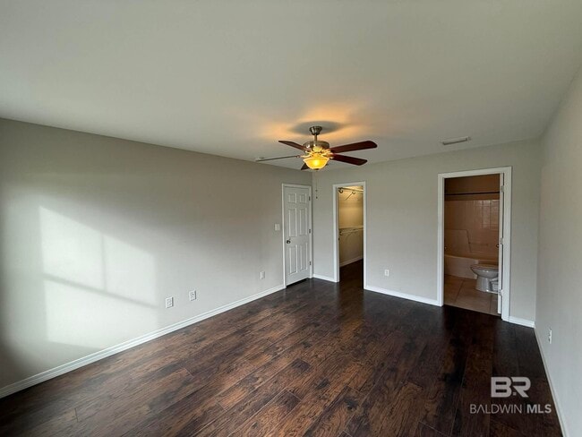 Building Photo - 912 Sentinel Cir