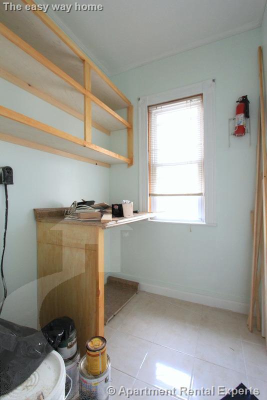 Building Photo - 25 Belknap St