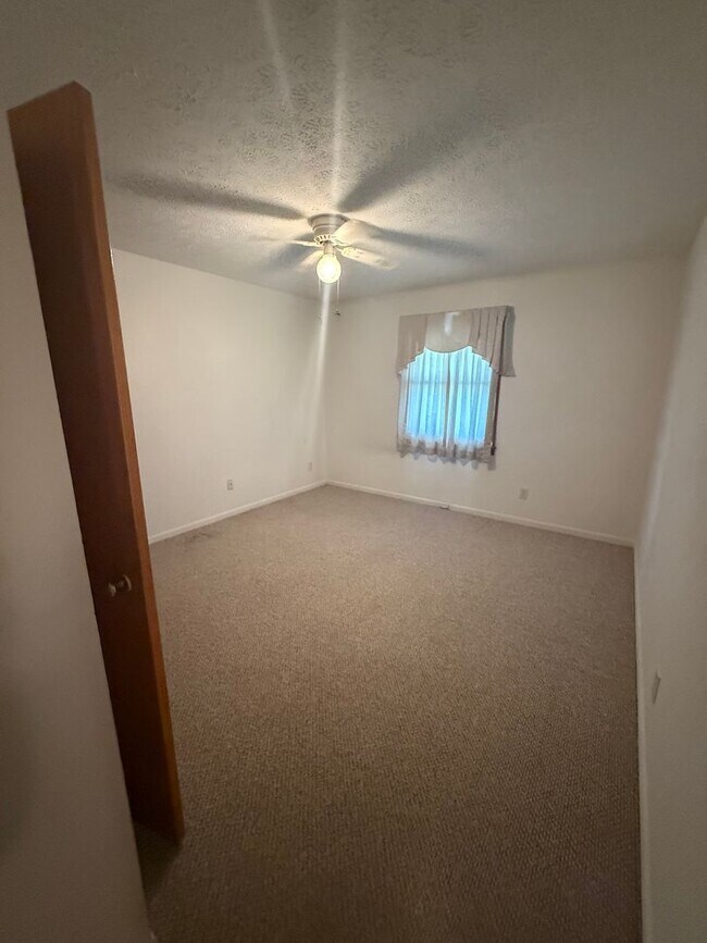 Building Photo - CALL or Text 910-284-4804 TO SCHEDULE