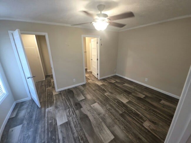 Building Photo - 53 Fall Dr
