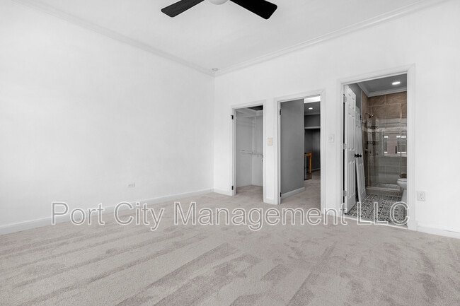 Building Photo - 3802 Hudson St