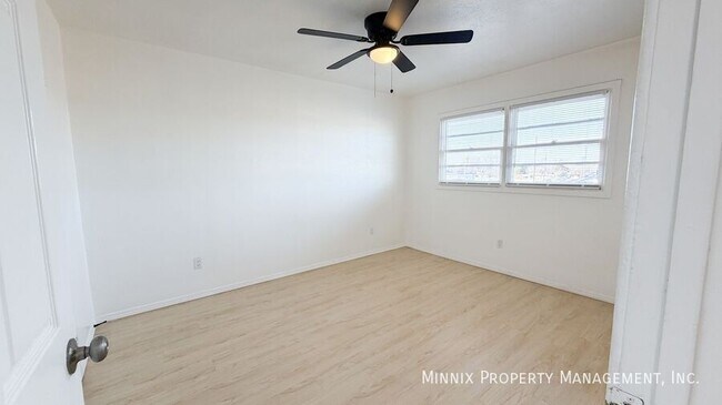 Building Photo - 5005 Avenue W