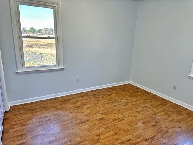 Building Photo - 115 Fieldcrest Dr