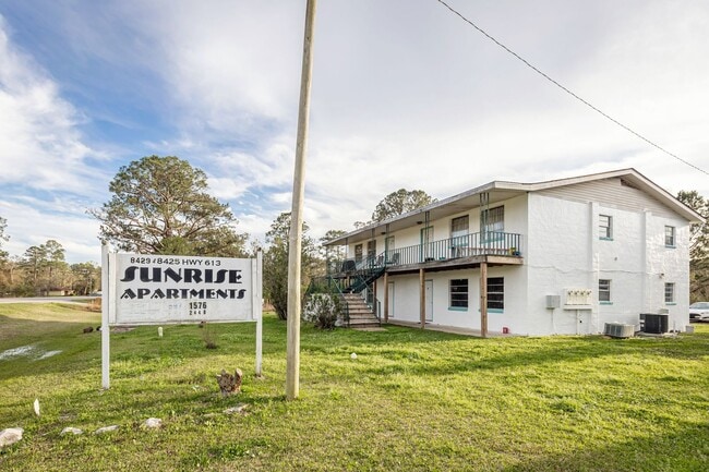 Building Photo - Sunrise Apartments