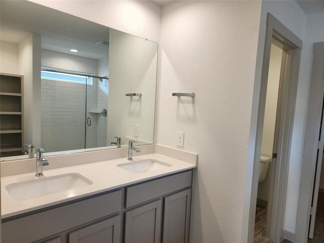 Building Photo - 7826 Sleek Flock Ln
