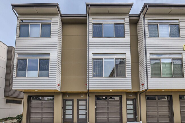 Building Photo - New Construction!  Spacious Modern Townhome in Edmonds.