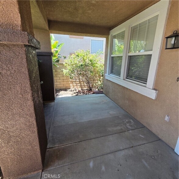 Building Photo - 41089 Robards Way