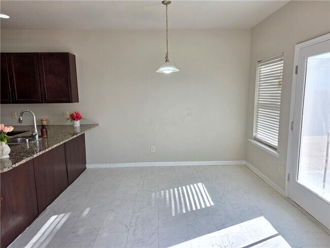 Building Photo - 46 Mercer Ln