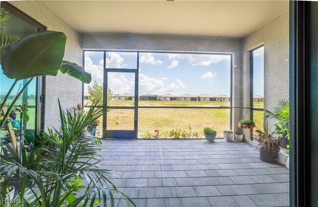 Building Photo - 11171 Canopy Loop