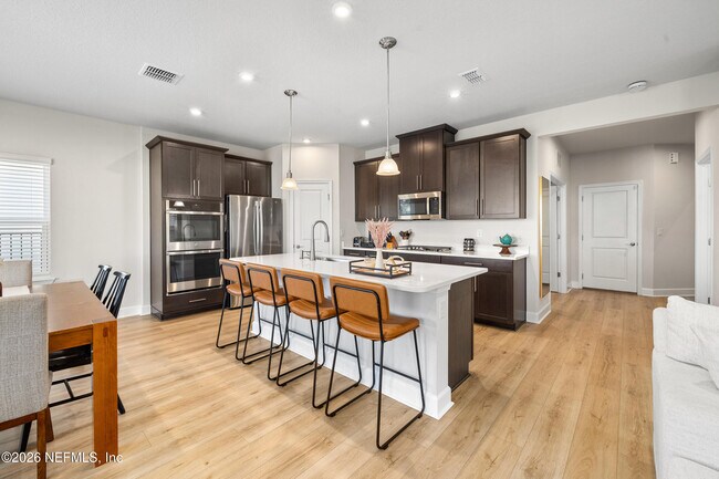 Building Photo - 181 Buffalo Ct