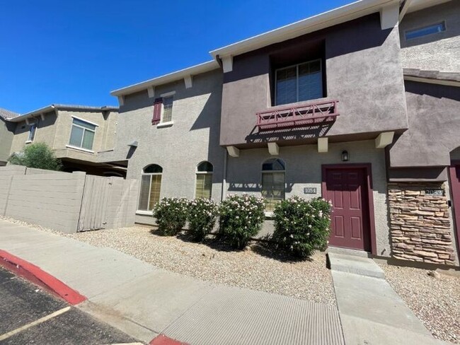 Primary Photo - 2150 W Alameda Dr