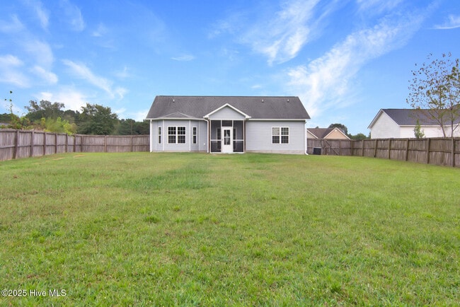 Building Photo - 102 Conley Hills Dr