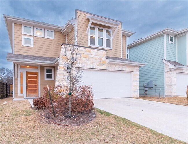 Building Photo - 1410 Casa Dr