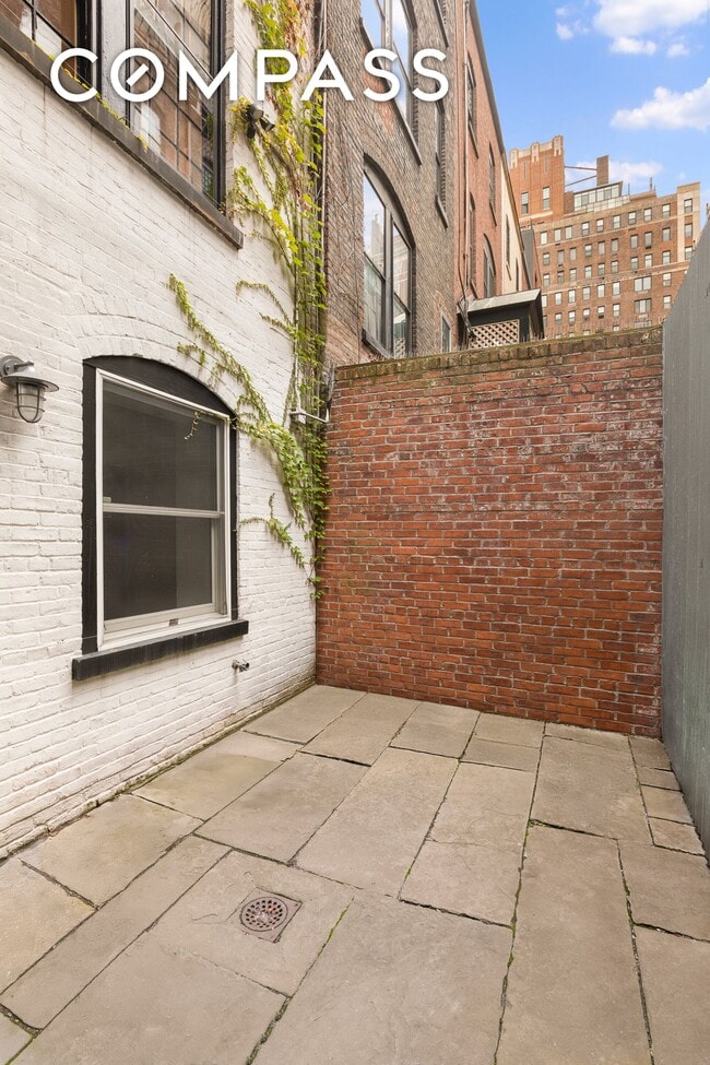 Building Photo - 152 East End Ave