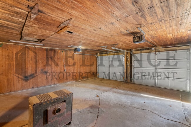 Building Photo - 2225 N Chautauqua St