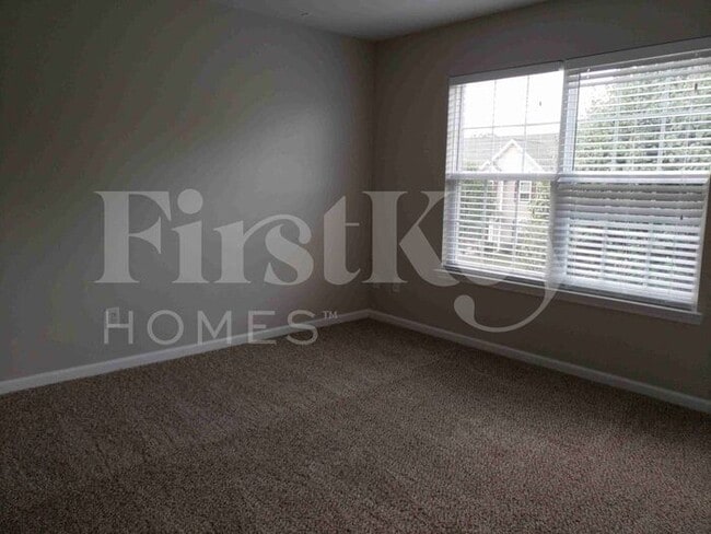 Building Photo - 1415 Paulonia Way