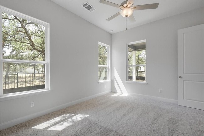 Building Photo - 126 Reveille Dr