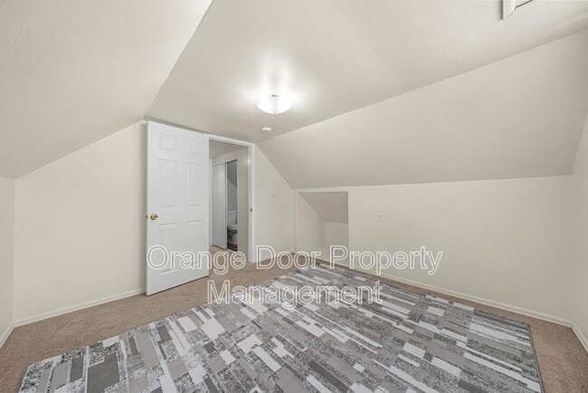 Building Photo - 834 S 72nd St