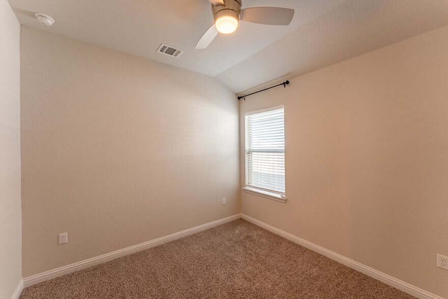Building Photo - 8209 McKamy Dr