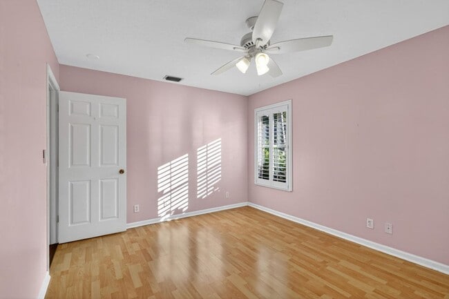 Building Photo - 151 Monterey Way