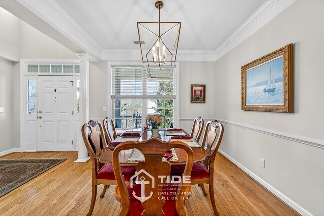 Building Photo - Spacious Retreat in Mt. Pleasant