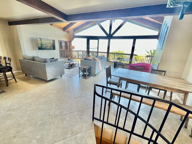 Building Photo - Furnished Beach front House in OB One Month Minimum Rental