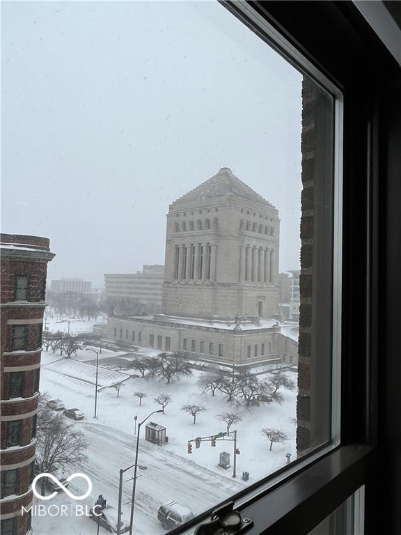 Building Photo - 350 N Meridian St