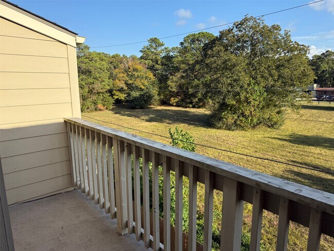 Building Photo - 2501 Gulf Fwy