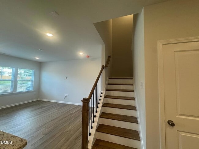 Building Photo - 431 Parker Sta Ave